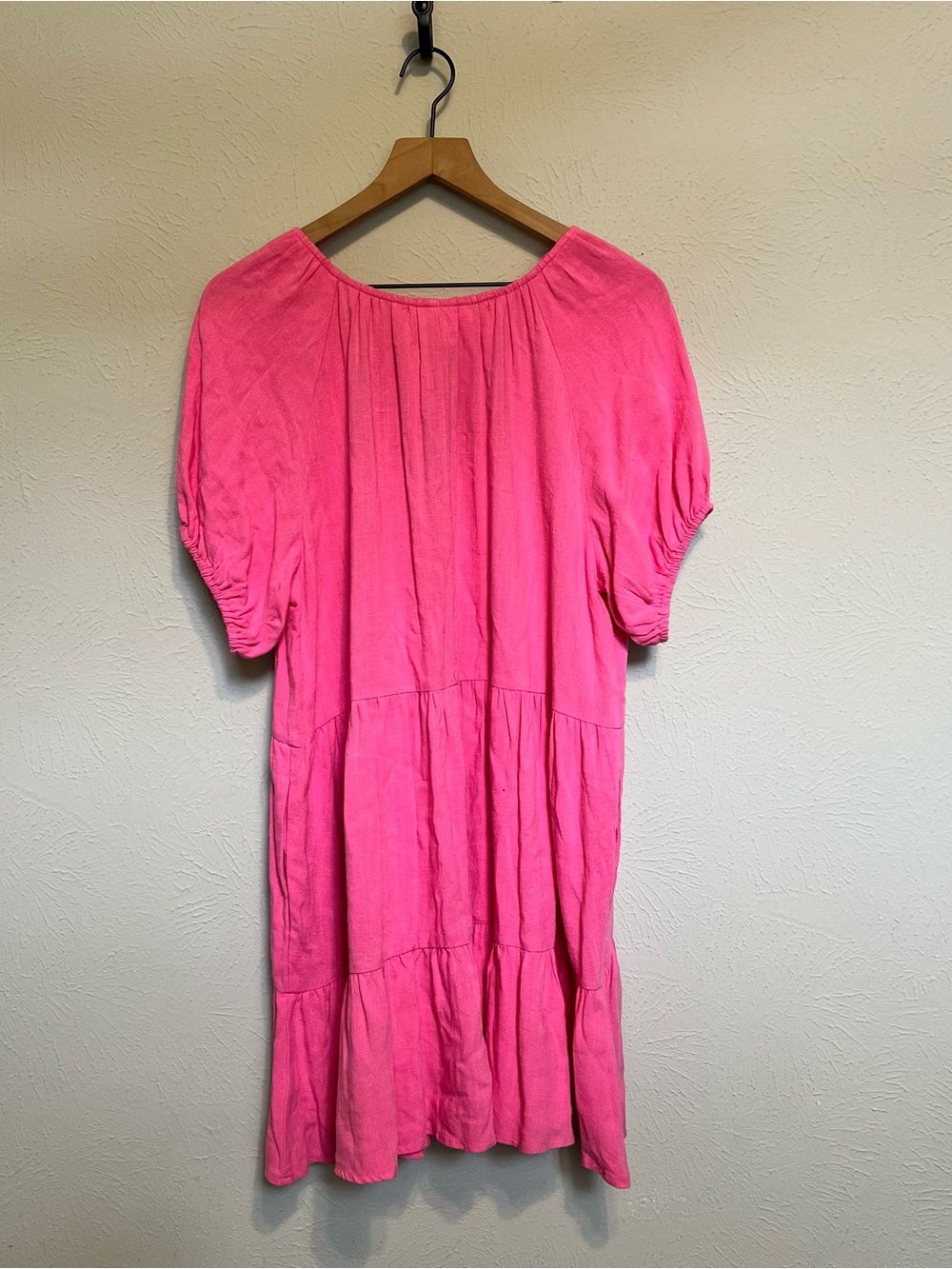 Mustard seed boutique brand Bright Pink V-Neck Tiered Mini Dress NWT size large - Picture 3 of 10